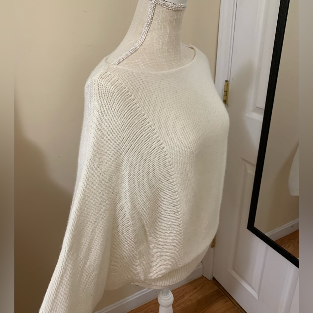 Cache sweater - Picture 3 of 9